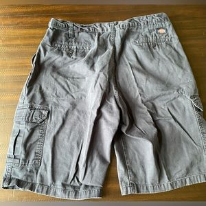 Dickies men’s cargo shorts